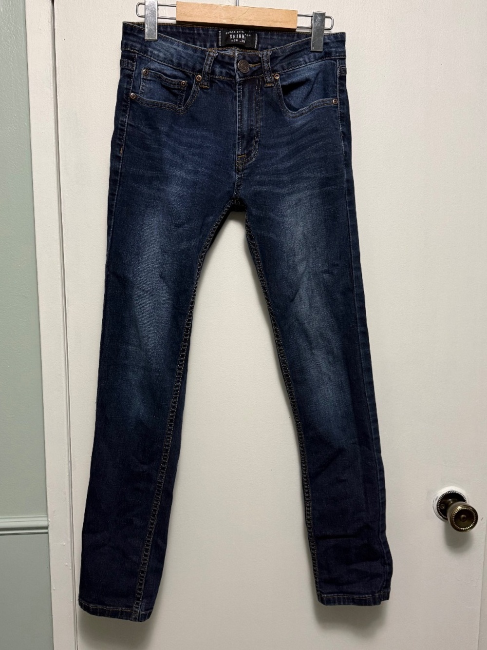 Urban Heritage Dark Wash Skinny Jeans